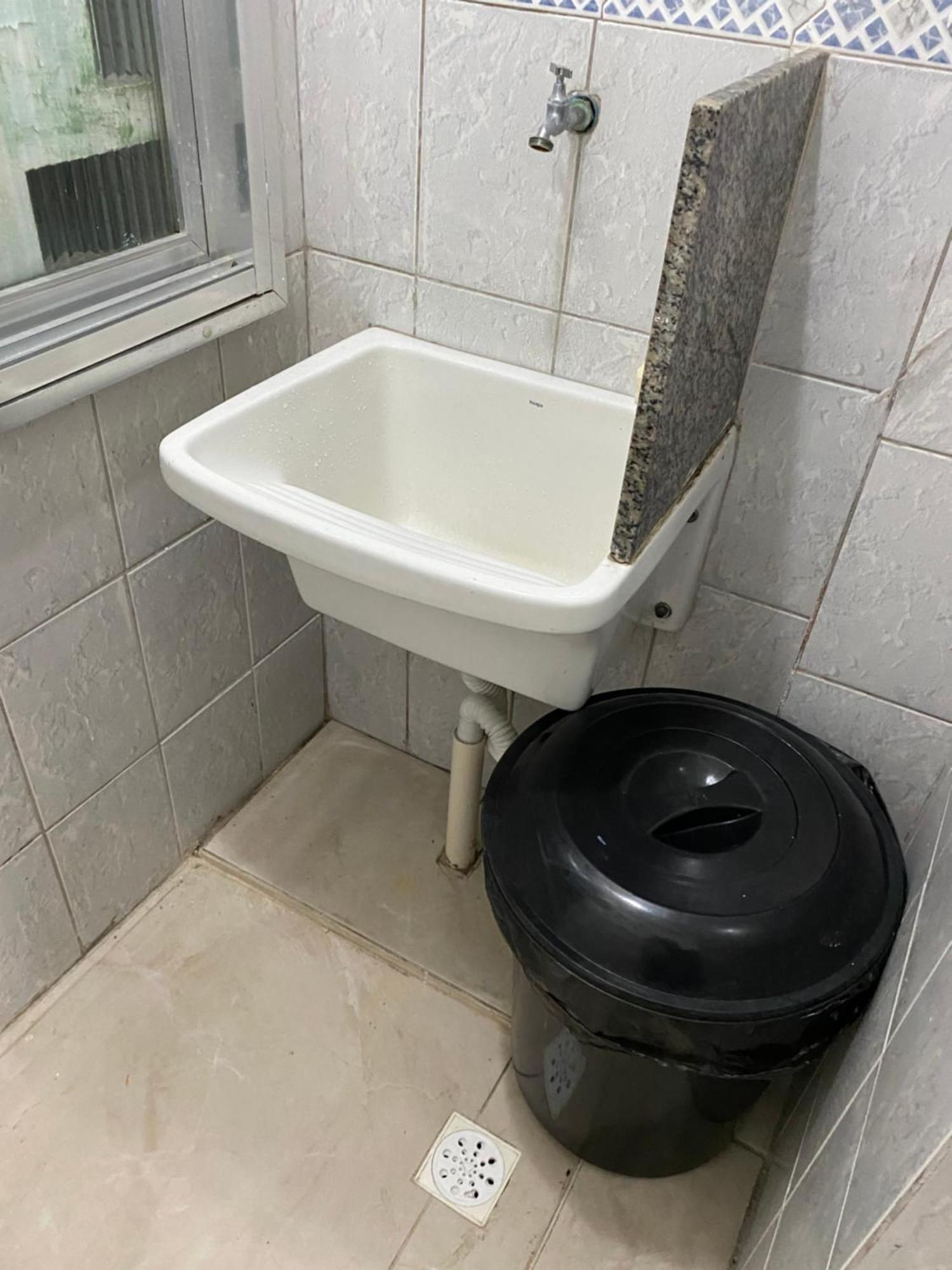 Apartamento Guaruja Enseada Caravela - Proximo Da Praia - Com Ar Condicionado E Vaga Para Carro Guarujá Exterior foto